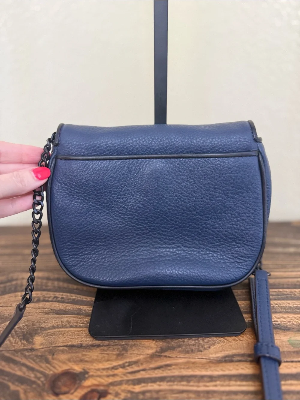 Michael Kors Pebbled Leather Flap Crossbody – Navy Blue | Gunmetal Hardware | Ra